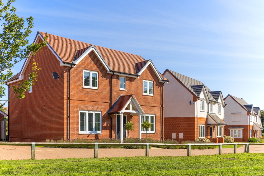 Annual UK house price inflation up 2%