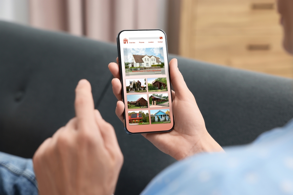 House hunting online